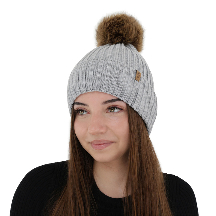 Dámská zimní čepice, camel, s merino vlnou, Zamira