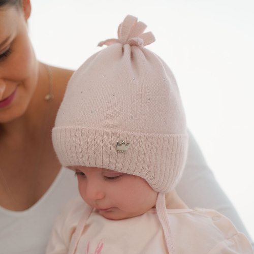 Dívčí podzimní/jarní čepice bílá zavazovací Oliwka