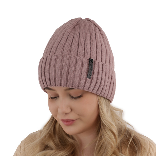 Čepice zimní dámská černá Parisa