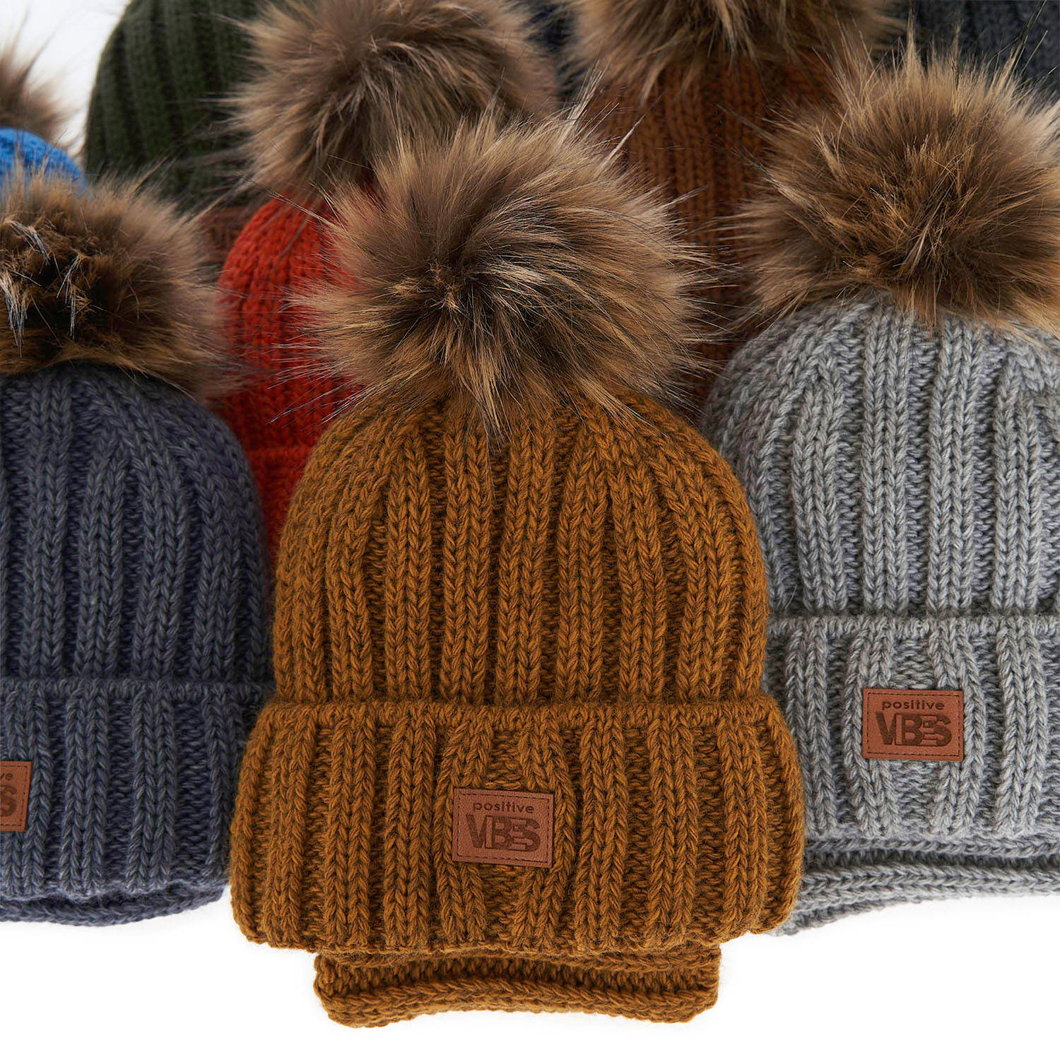 Komplet zimní chlapecký: čepice a tunel černý s bambulí Remes