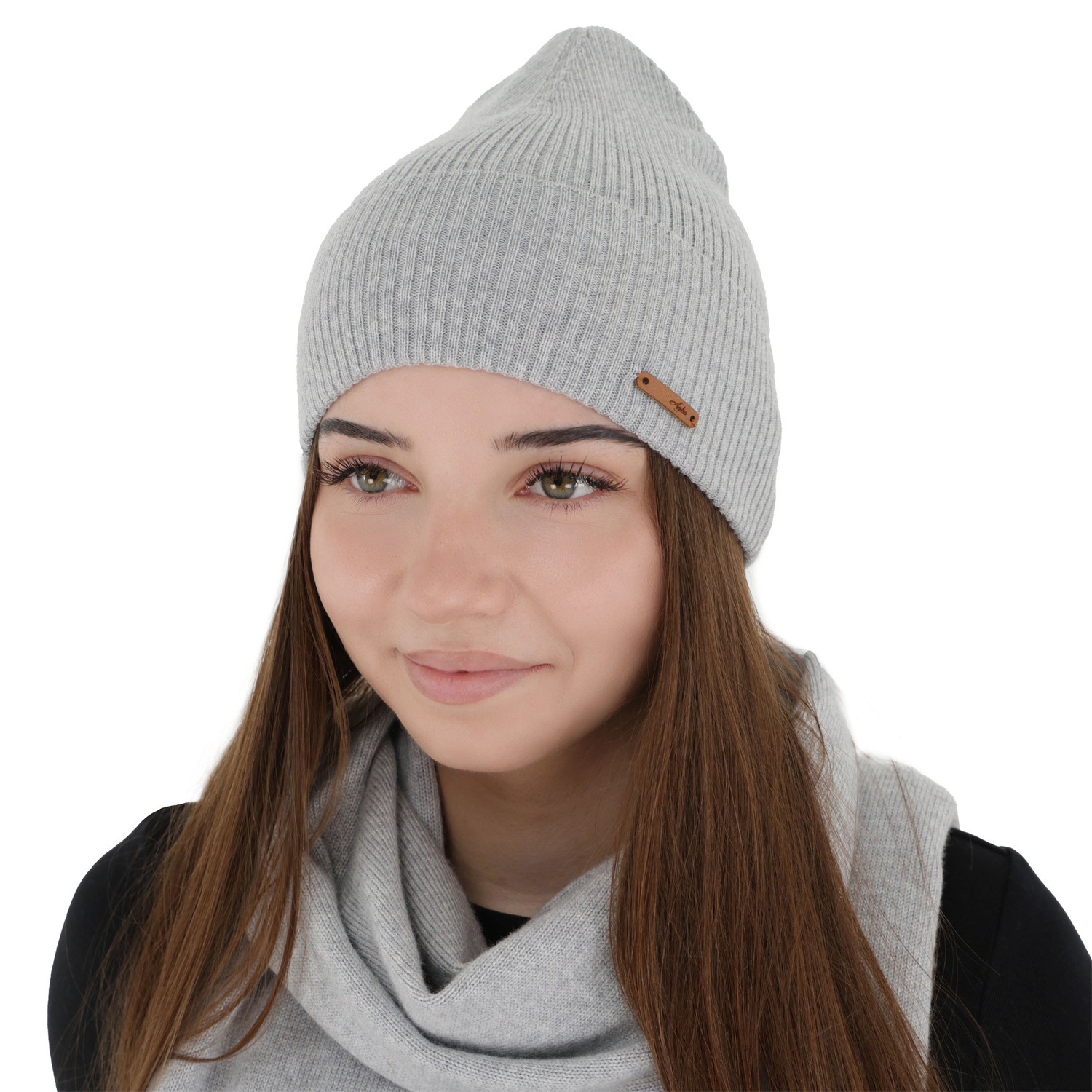 Dámská podzimní/zimní čepice, šedá, 100% merino vlněná, Flerra
