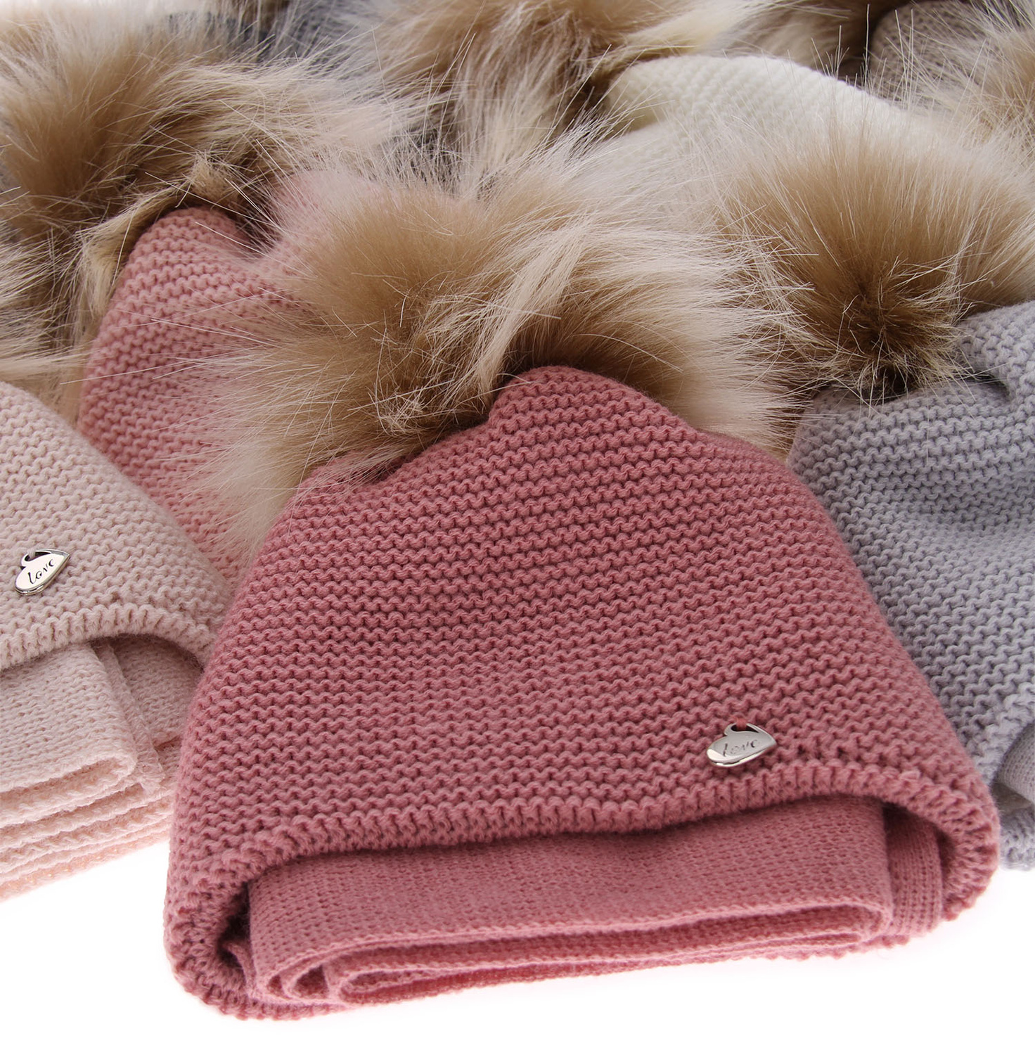 Komplet zimní dívčí: čepice a šála šedý s bambulí Aimi