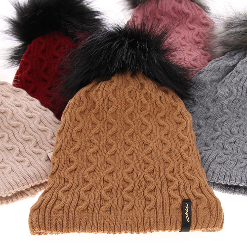 Čepice zimní dámská béžová s bambulí Xena