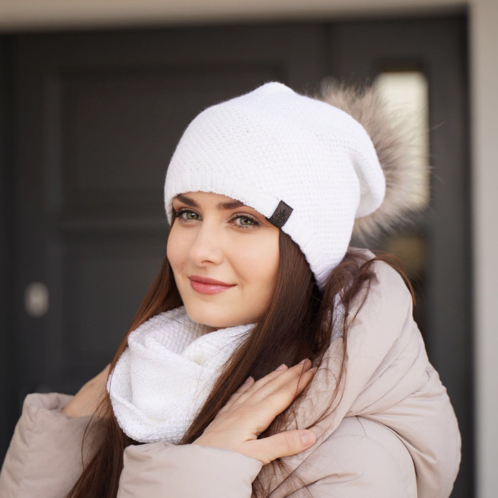 Komplet zimní dámský: čepice a tunel bílý Kaliana