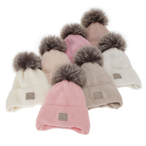 Dívčí zimní čepice, meruňková, zavazovací, 100% merino vlněná, Jena
