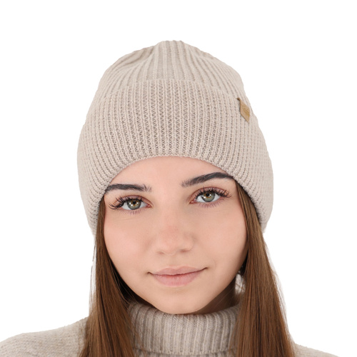 Dámská zimní čepice černá 100% extra fine merino vlněná Isla