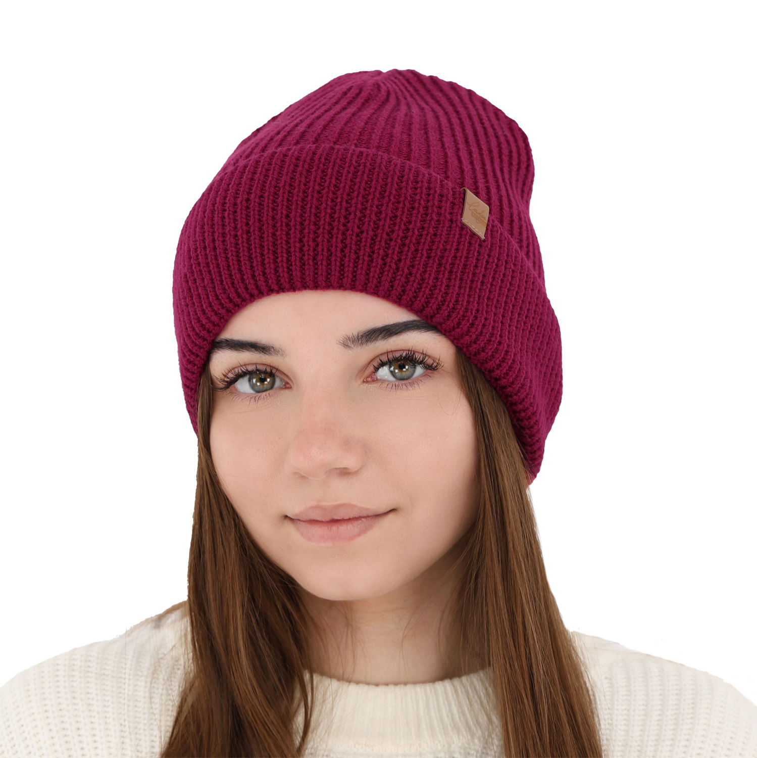 Dámská zimní čepice černá 100% extra fine merino vlněná Isla