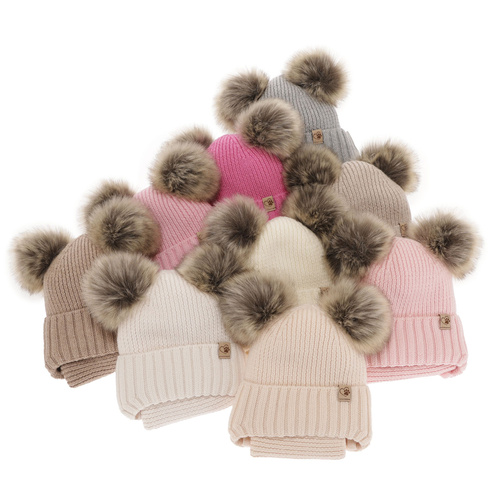 Komplet zimní dívčí: čepice a tunel, černý, zavazovací, 100% merino vlněný, se dvěma bambulemi, Silvia