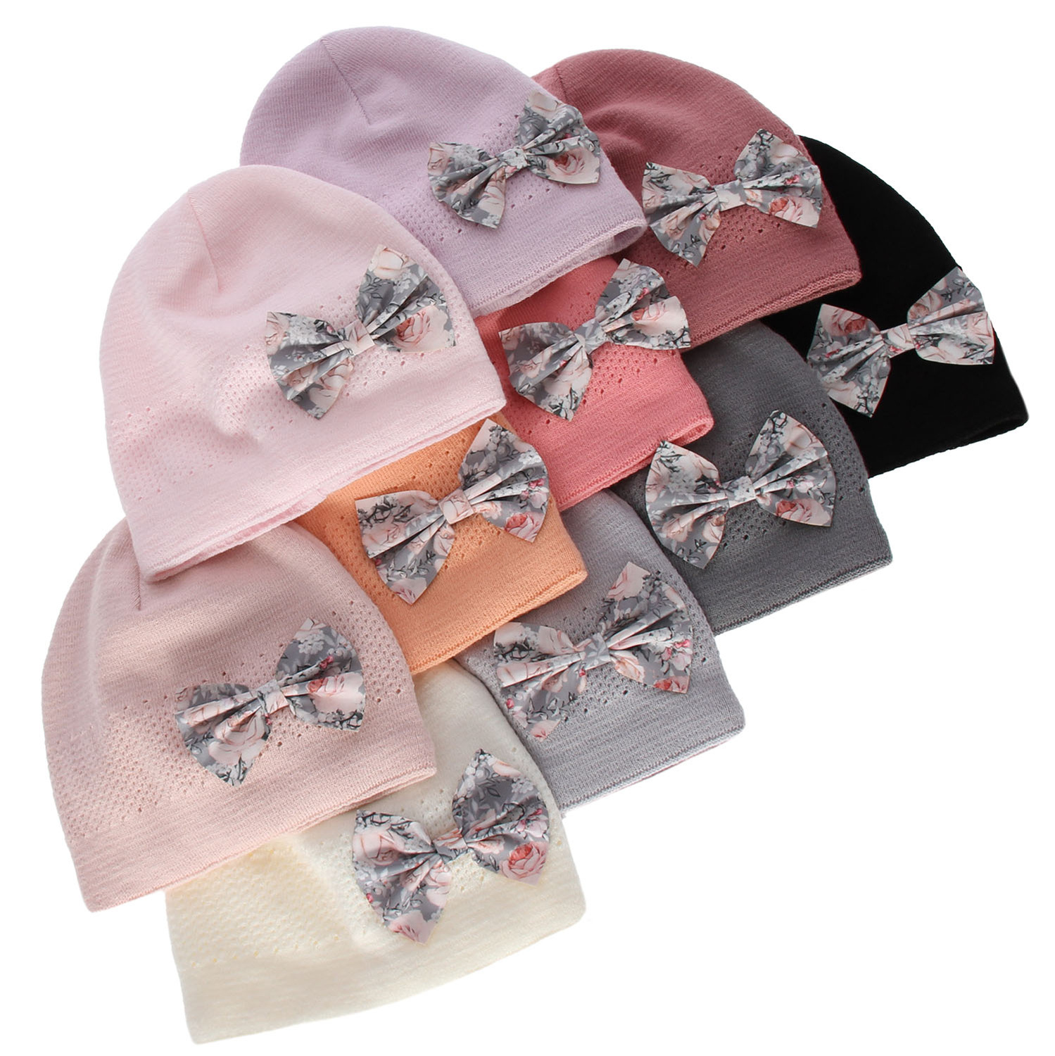 Dívčí zimní/ podzimní čepice černá Kleo