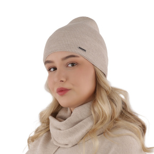 Dámský jarní/zimní set: čepice a šála różowy 100% extra fine merino vlna Melpomena