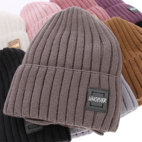 Komplet zimní dívčí: čepice a tunel černý Sula