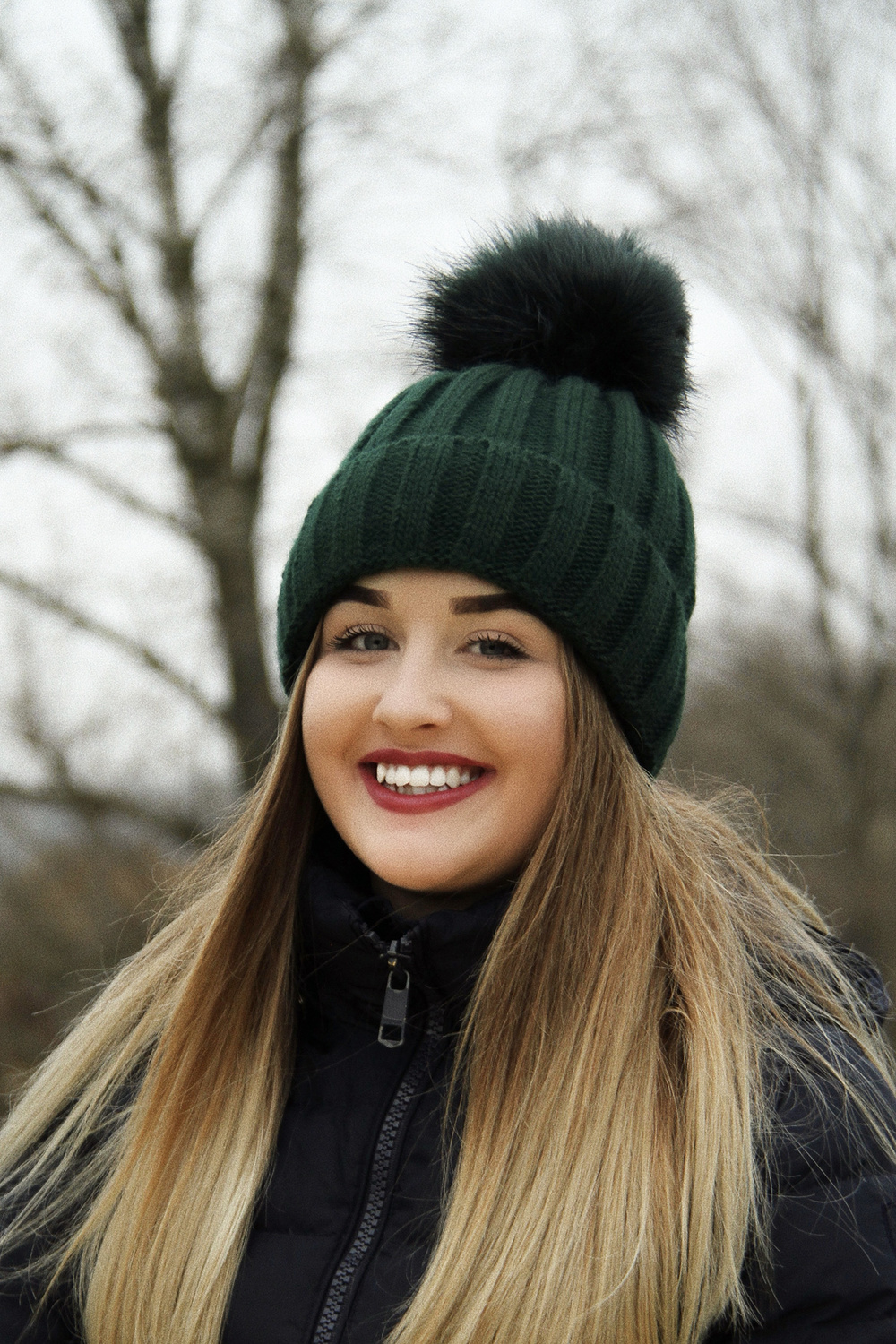 Čepice zimní dámská s bambulí růžová Mokka