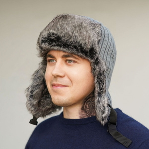 Čepice zimní pánská černá ušanka Atom