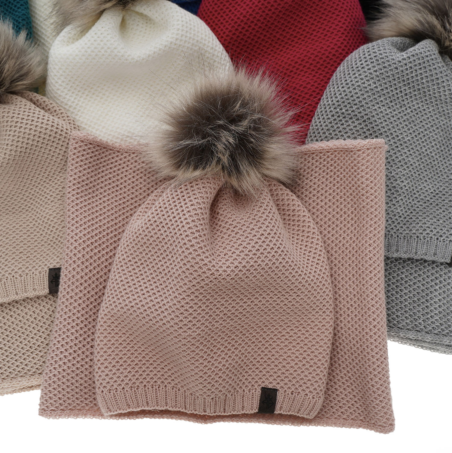 Komplet zimní dámský: čepice a tunel bílý Kaliana