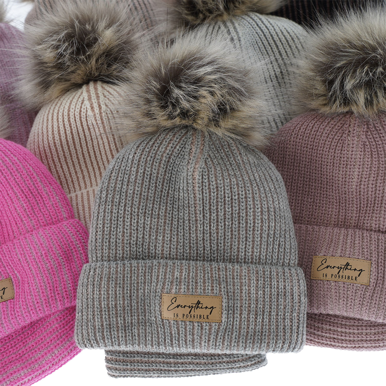 Komplet zimní dívčí: čepice a tunel růžový s bambulí Floryda