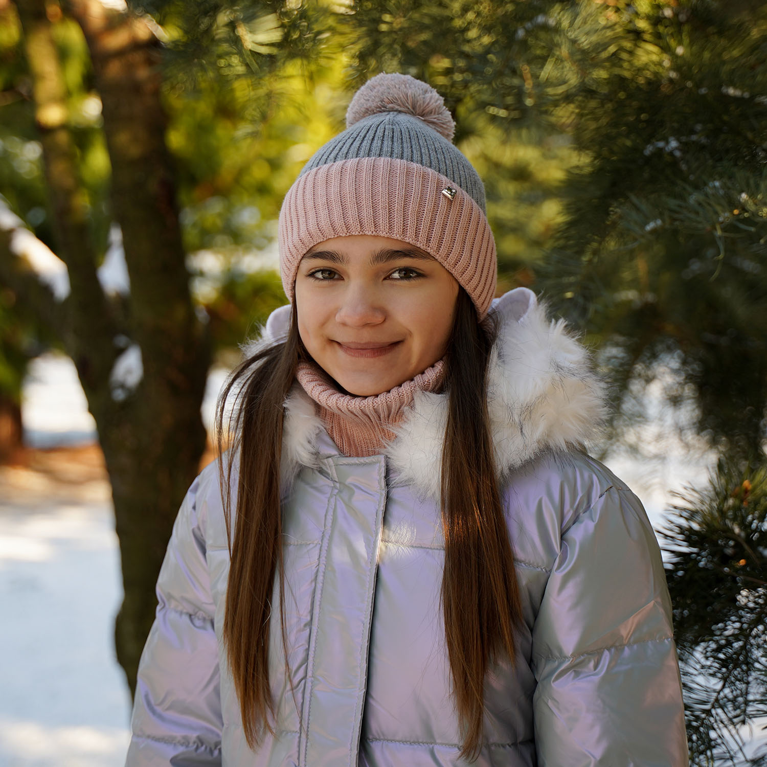 Komplet zimní dívčí: čepice a tunel hnědý Kolumbina