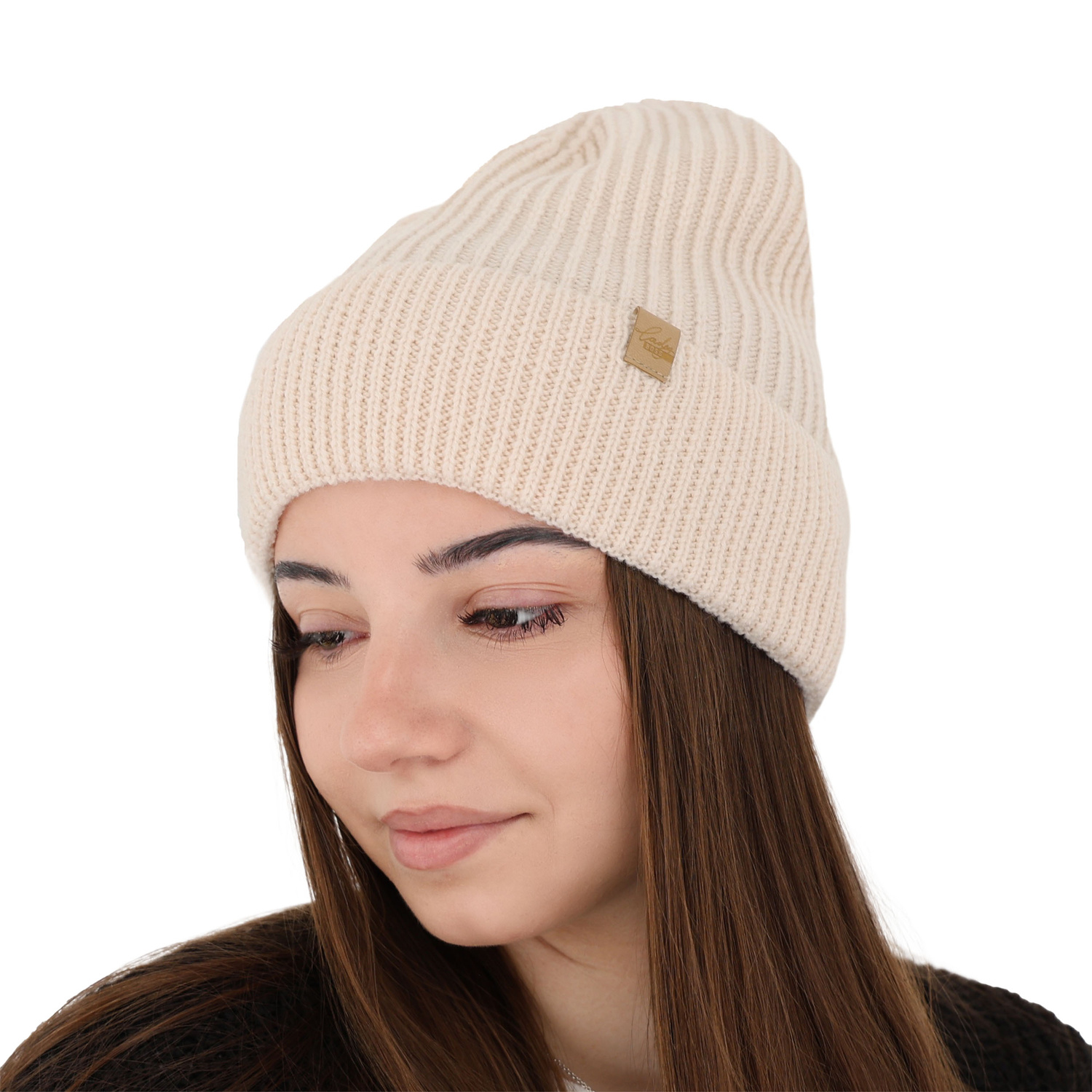 Dámská zimní čepice černá 100% extra fine merino vlněná Isla