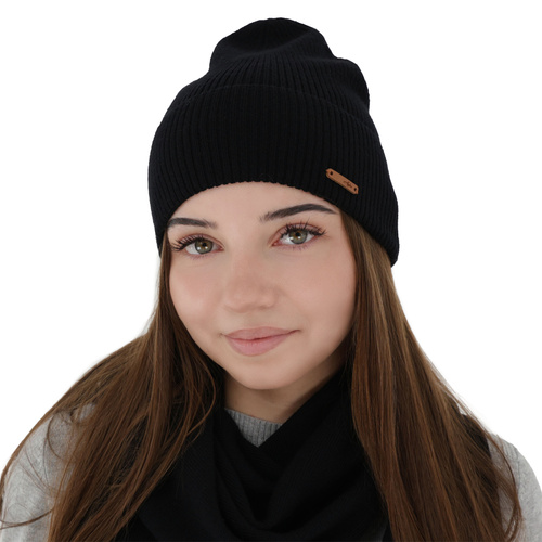 Černý