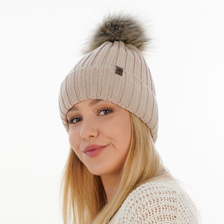 Dámska zimná čiapka z merino vlny v farbe camel Texa