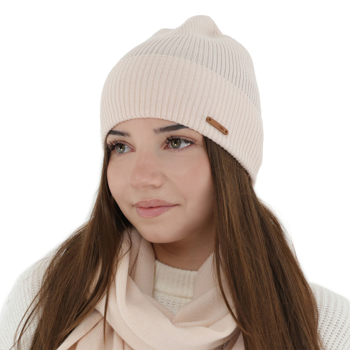 Dámská podzimní/zimní čepice, světle růžová, 100% merino vlněná, Flerra