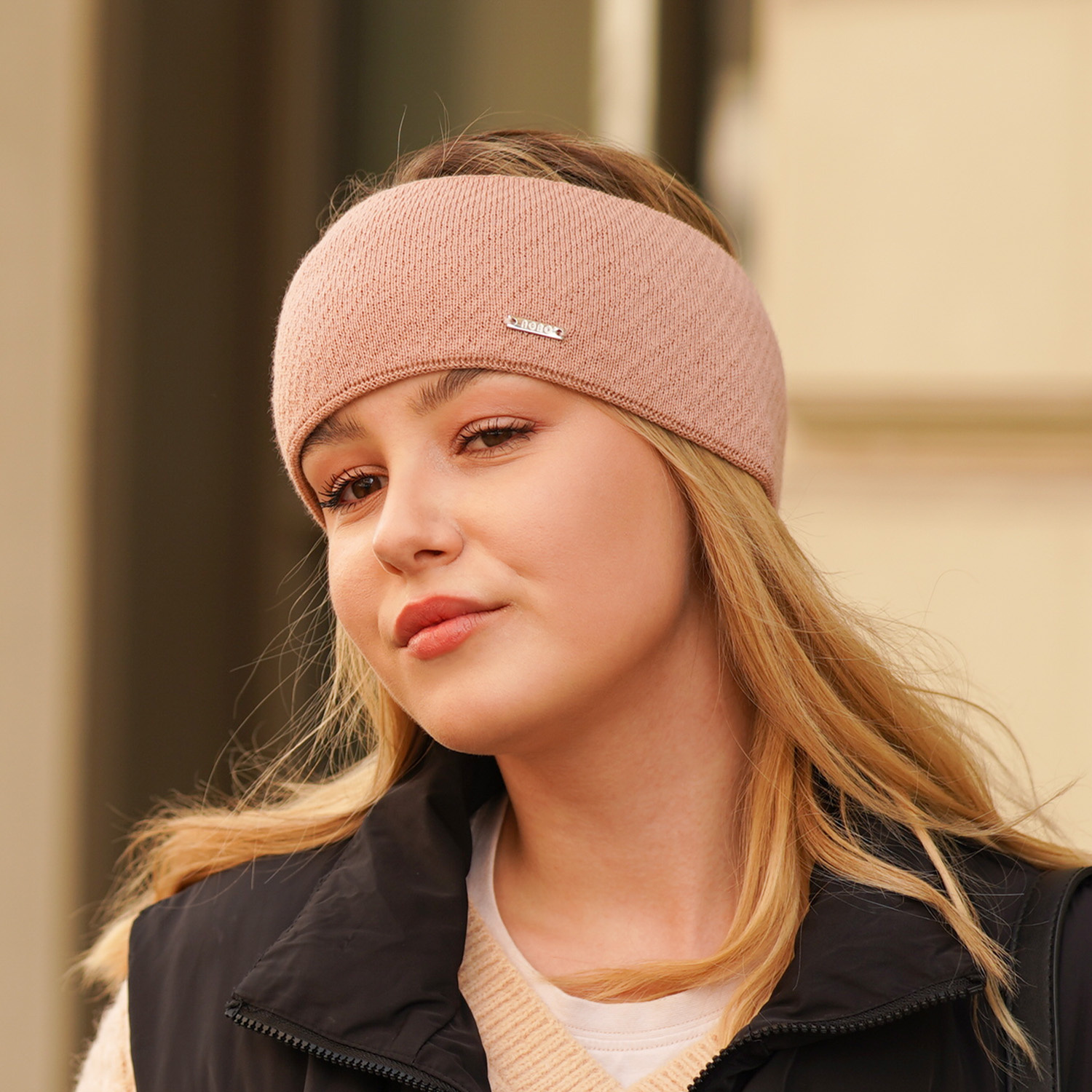 Dámska zimná čelenka čierna merino vlnená Katrina